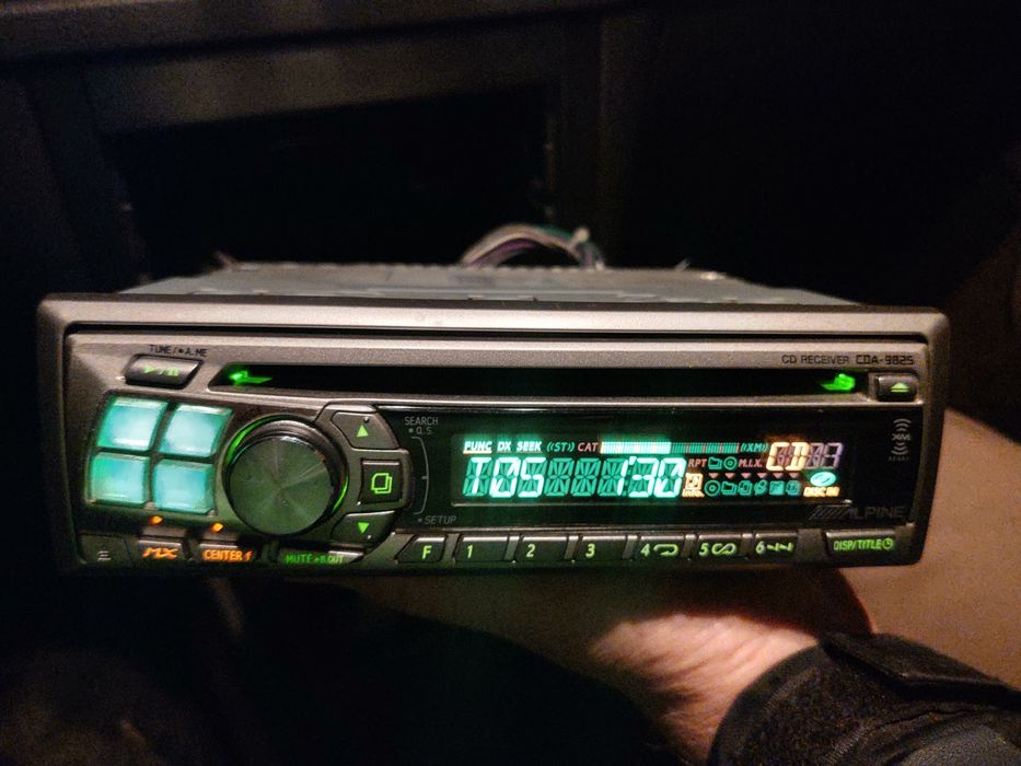 radio alpine cda 9825