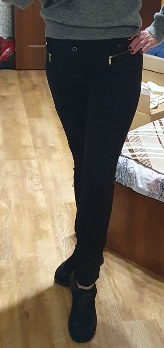 Продам стрейчевые брюки