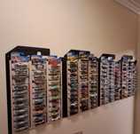 3 expositores Hotwheels em blisters