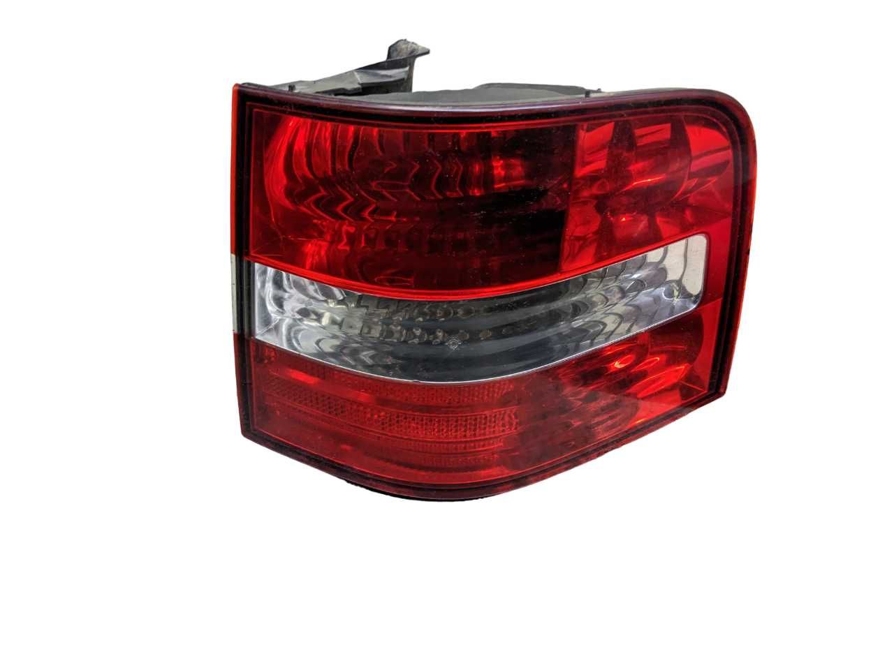Fiat Stilo Kombi Lampa Prawa Tylna w Błotnik