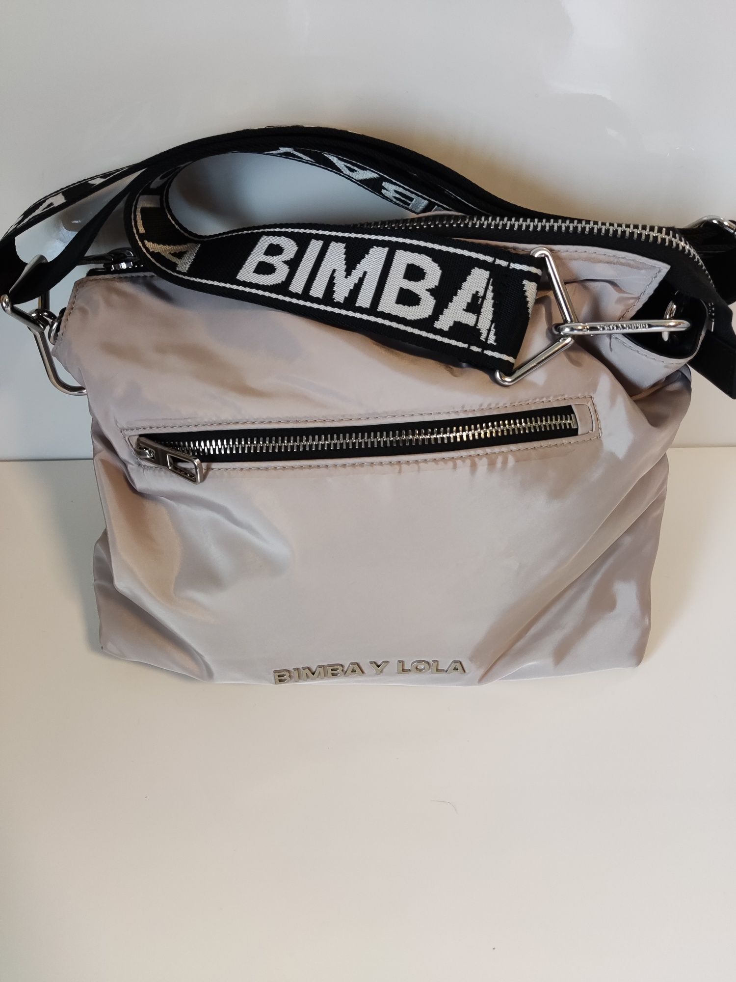 Mala Bimba Y Lola Bege