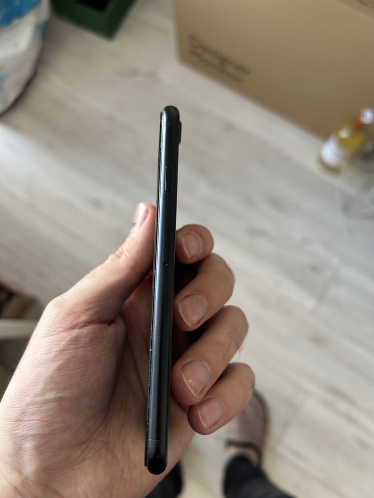iPhone SE3 2022 64GB  Neverlock