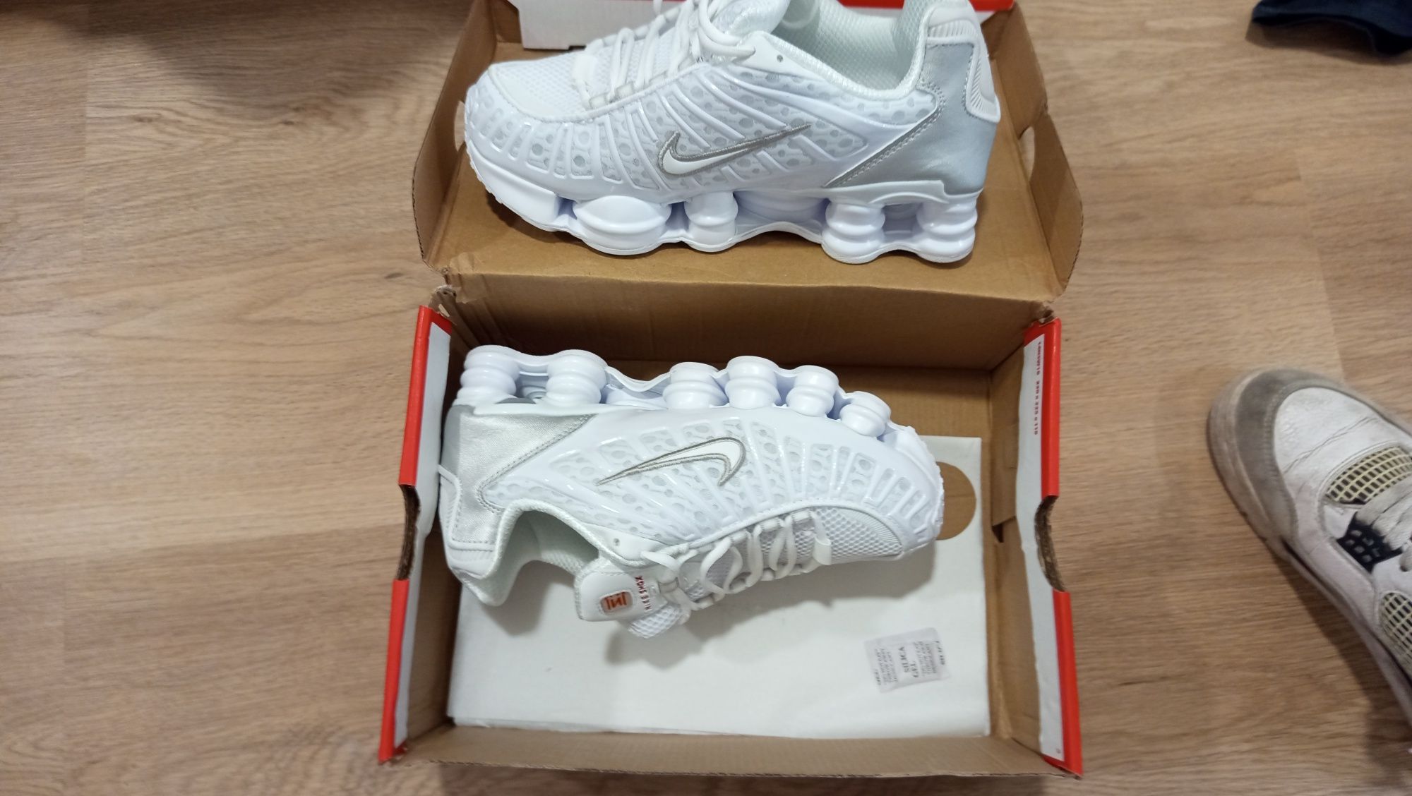 Nike shox branco