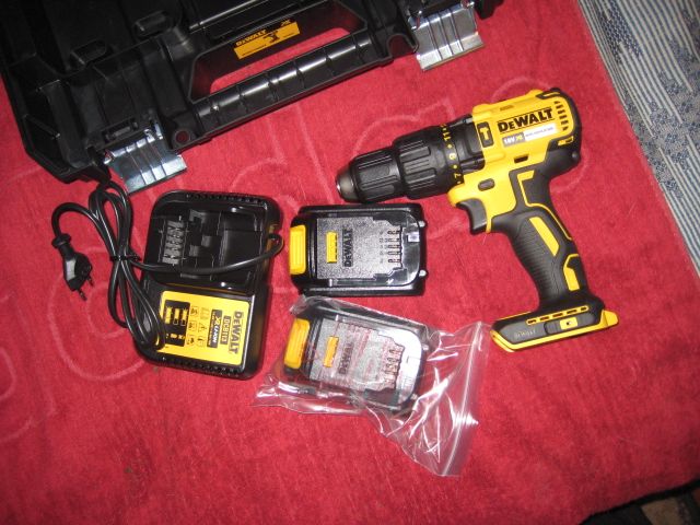 Дрель Dewalt DCD 778