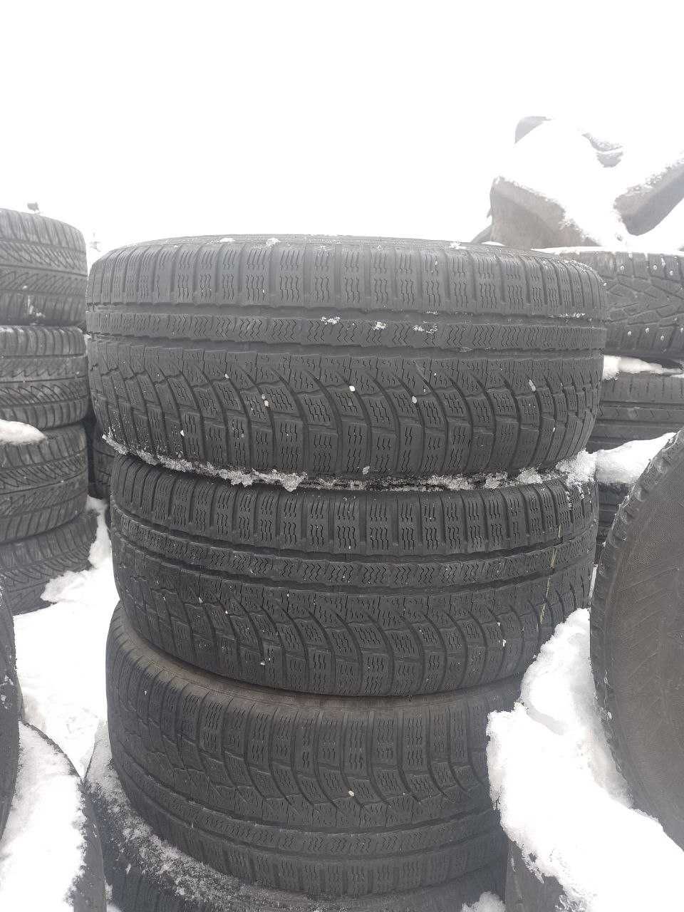 Nokian WR a4 235/55R17 2017 рік залишок протектора 6мм