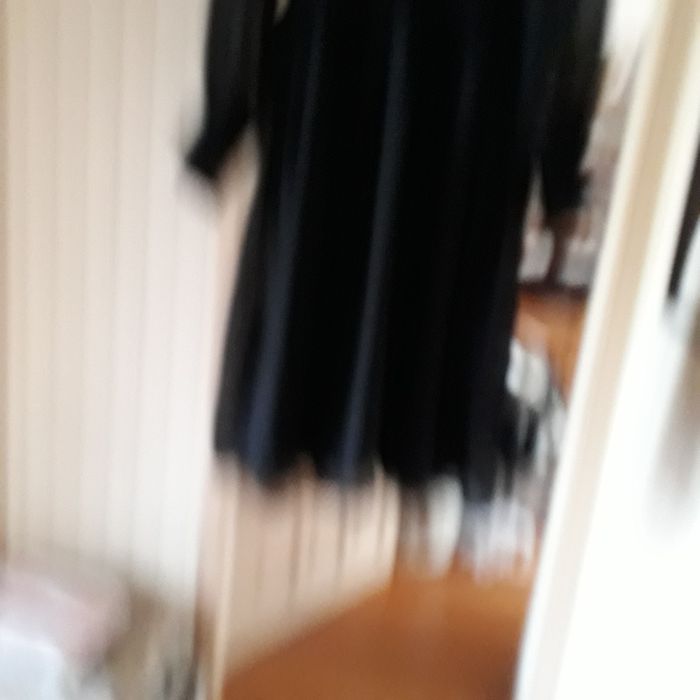 Piękna czarna sukienka