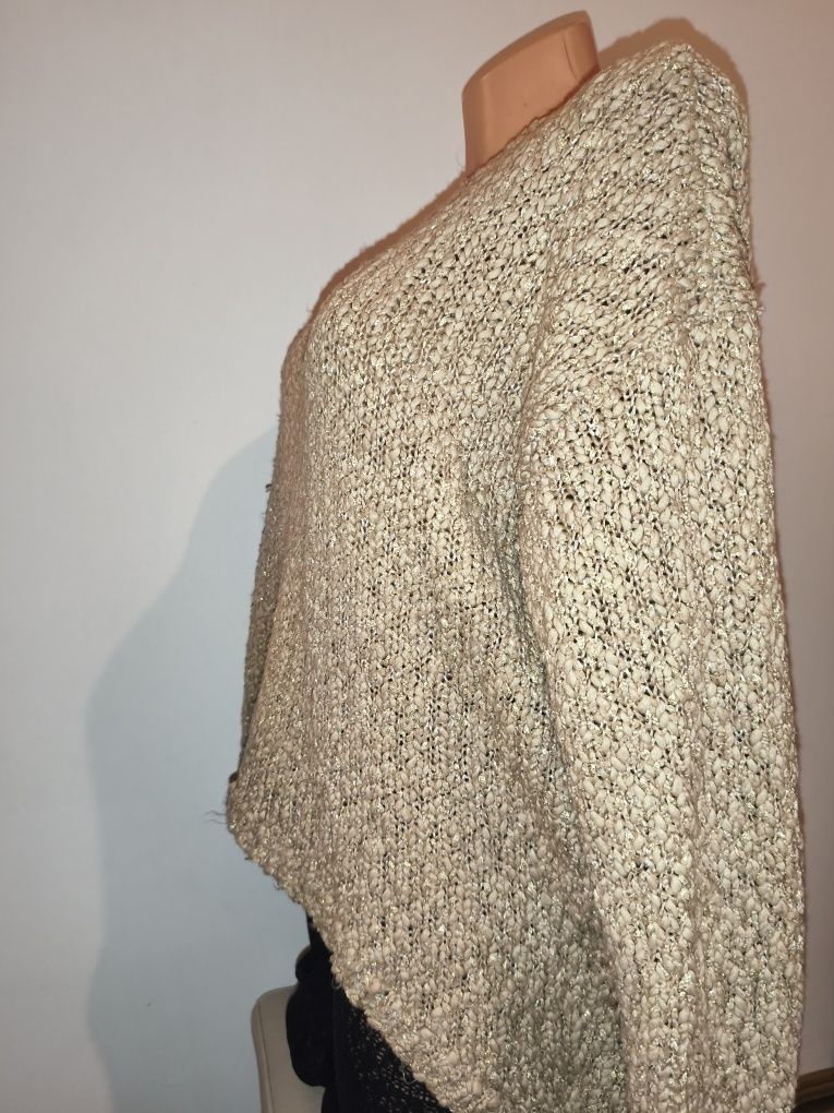 Sweter oversize asymetryczny złota nitka M 38