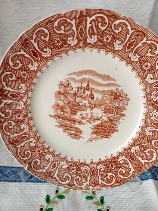 Prato  de sobremesa Sacavém de coleção