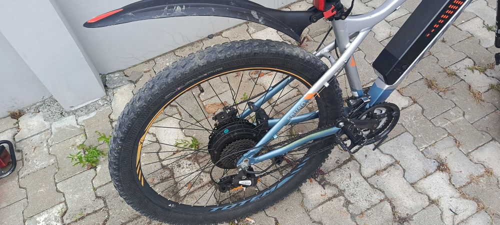 Rower elektryczny TOTEM 17,5 29