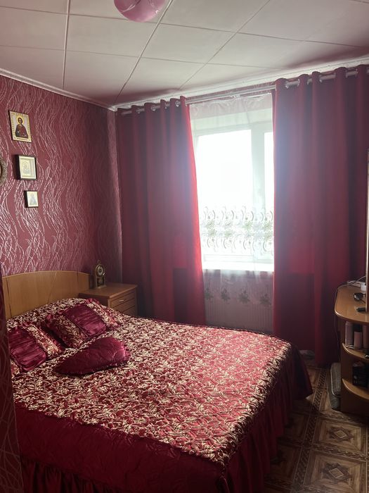 3-кімнатна квартира смт. Новомиколаївка