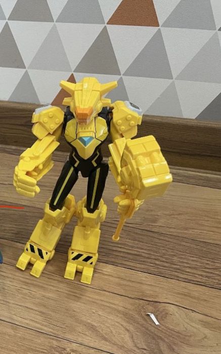 Діностер Dinoster Делбі