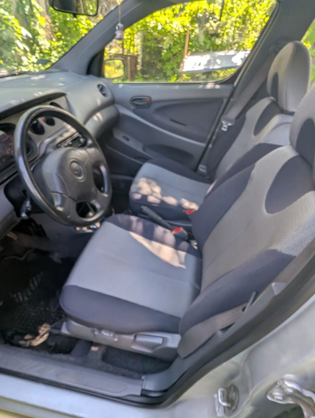 Daihatsu YRV auto w dobrym stanie