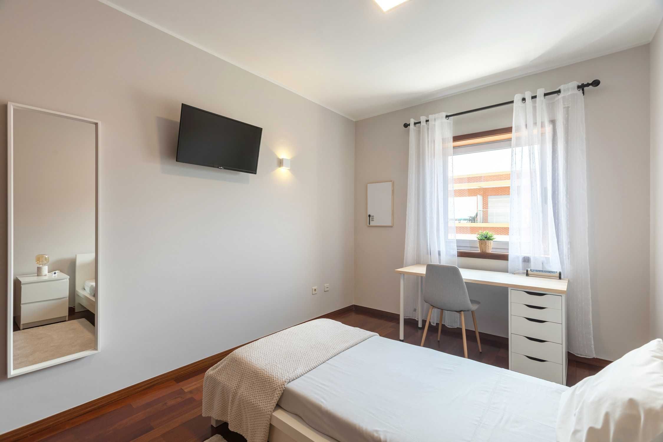 Quarto Individual | Hospital São João | Rapariga
