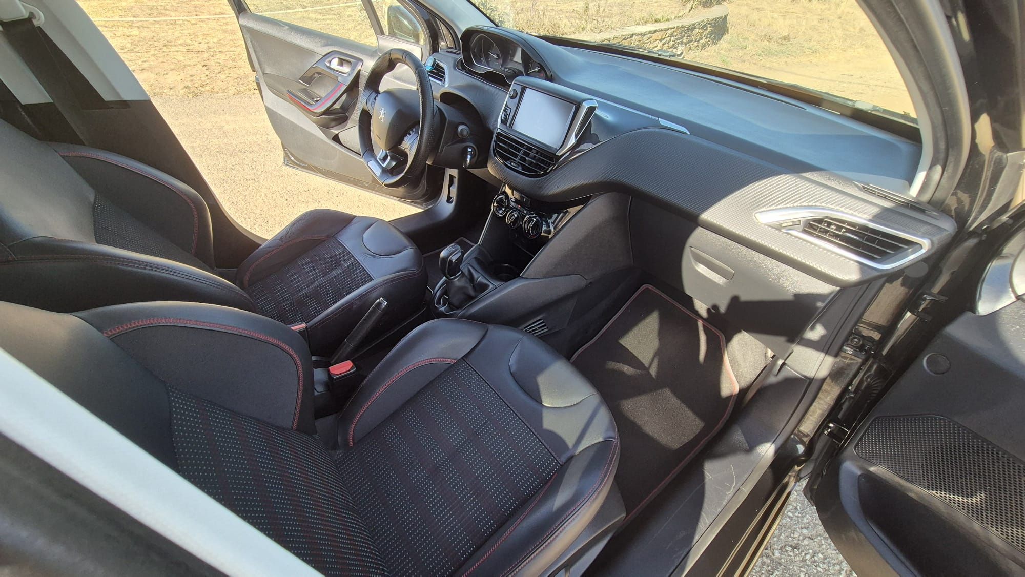 Peugeot 208 GT Line