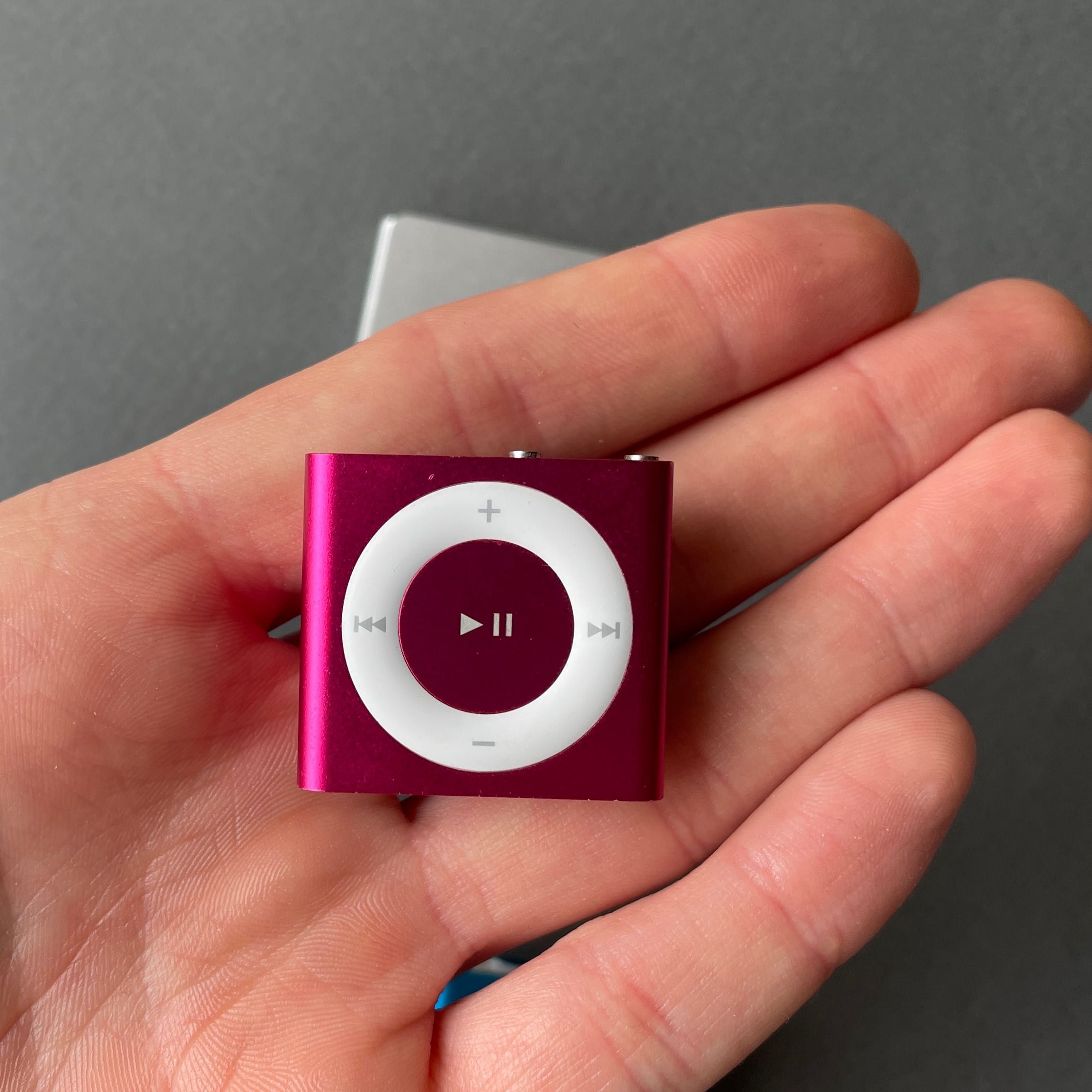 Apple iPod Shuffle 4 і 2 ген. 3шт оригінал Apple робочі