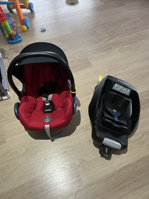 Fotelik samochodowy nosidelko maxi cosi z bazą