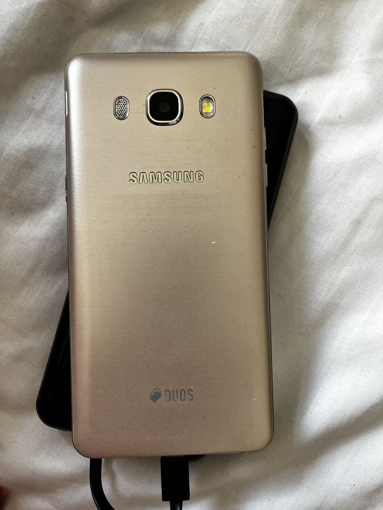 Продам Samsung Galaxy J5 (2016)