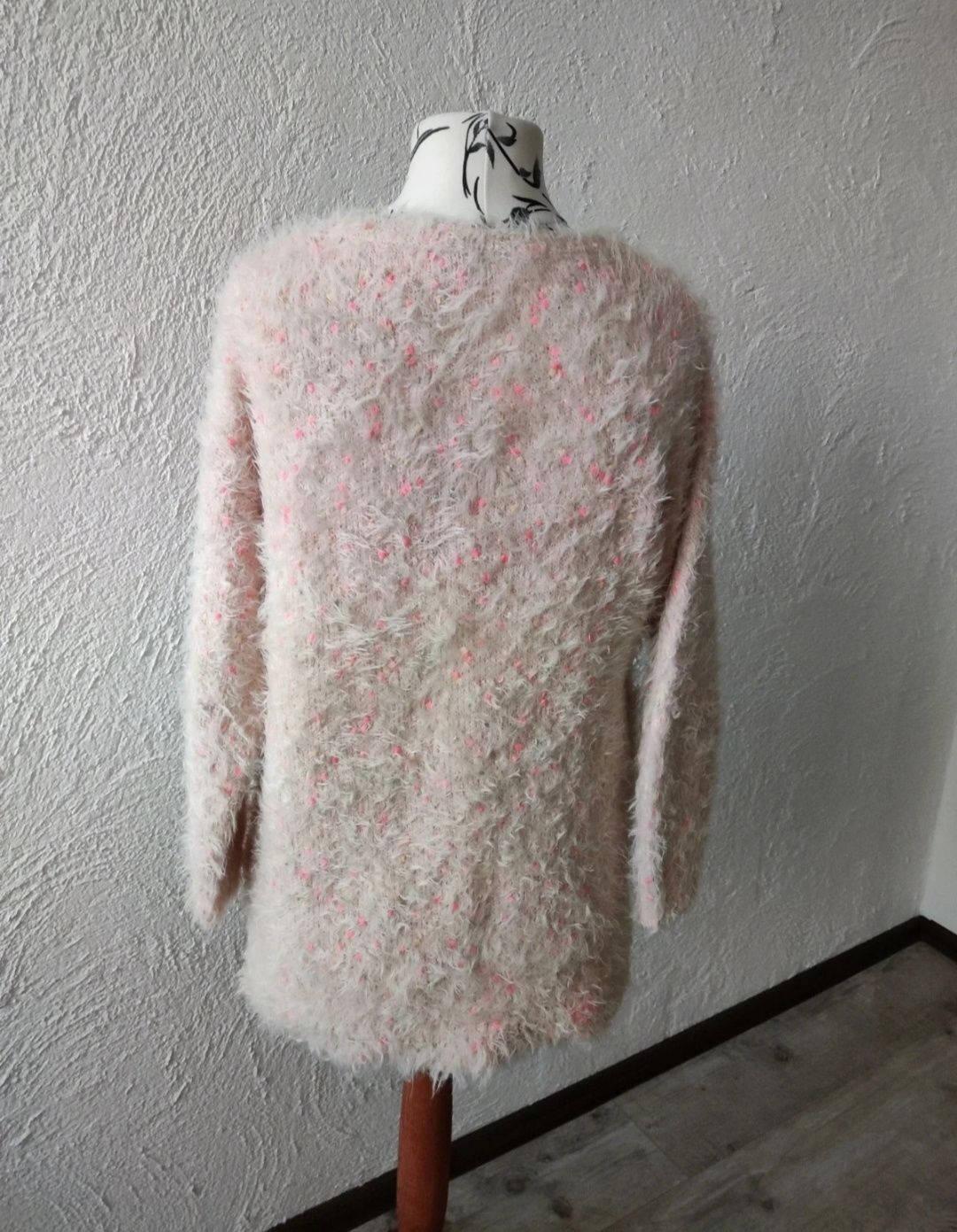 Mięciutki sweter damski duży 46 XXXL morelowy F&F