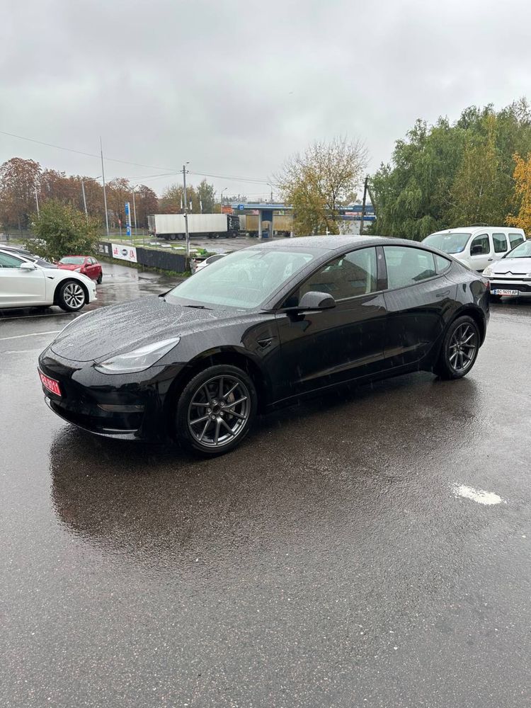 Автомобіль Tesla model 3 2023 ( тесла модел 3)