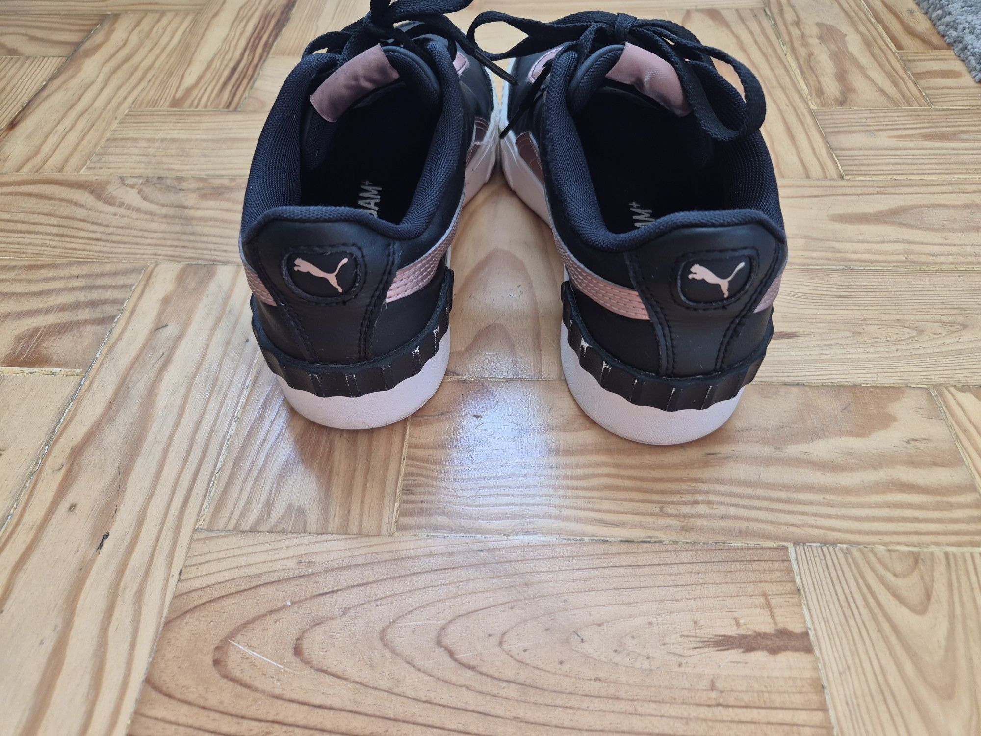 Sapatilhas Puma usadas