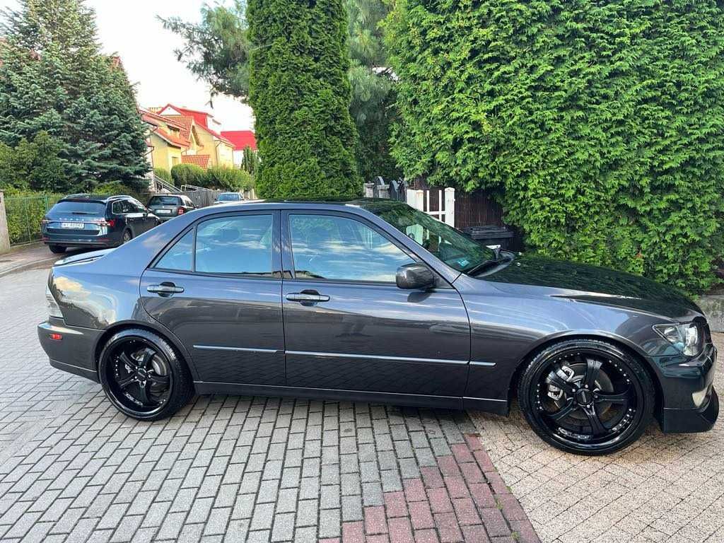 Lexus IS 300 Manual