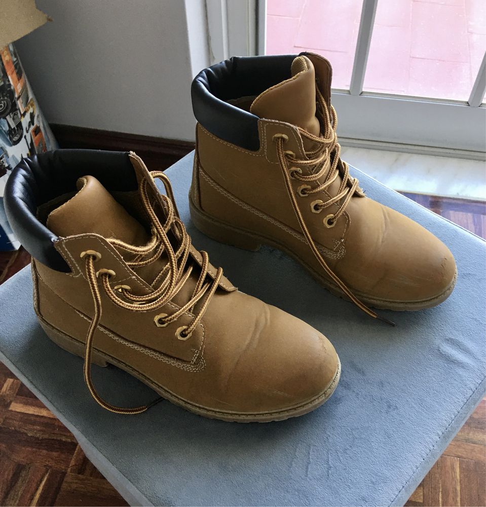 Botas ZARA rapaz n. 37