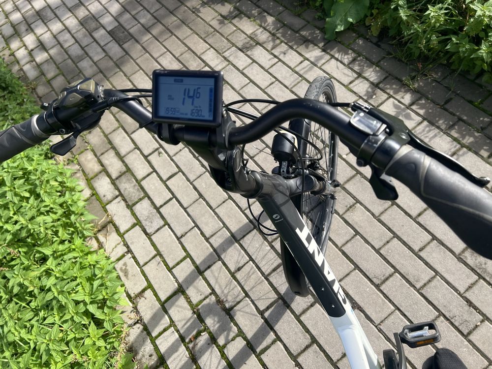 Fajny rower elektryczny GIANT ASPIRO 36V silnik z tyłu, DEORE /A