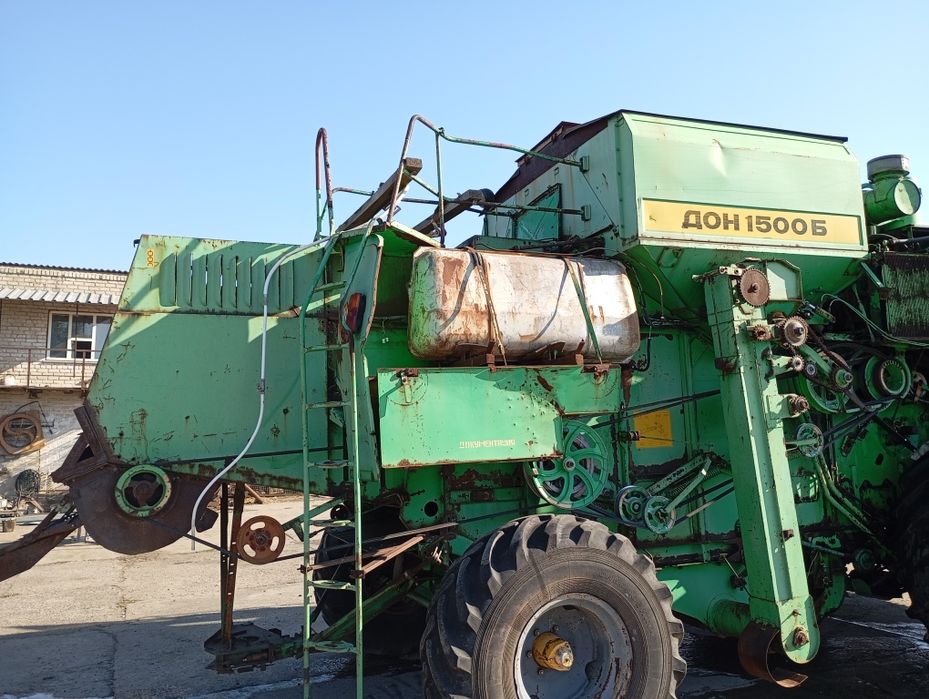 Продам комбайн Дон 1500 б з кондиціонером