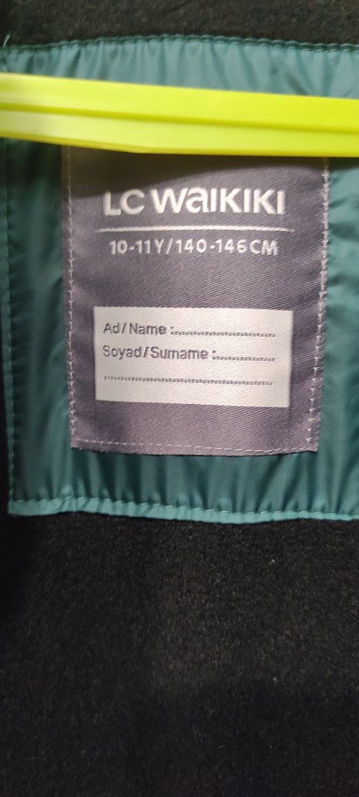 Продам демісезонну куртку в ідеальному стані розмір 140-146