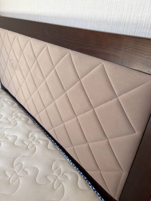 Продам 2-х спальню кровать