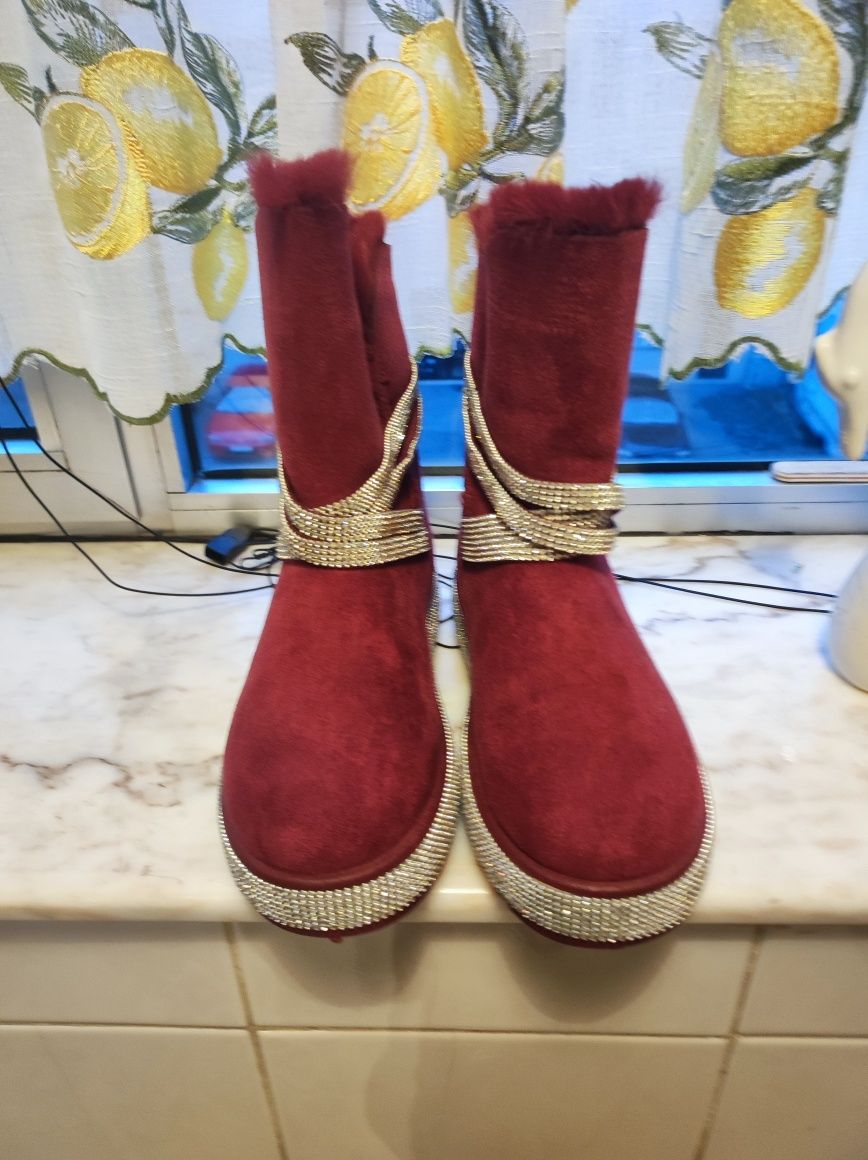 Botas Bordeaux novas