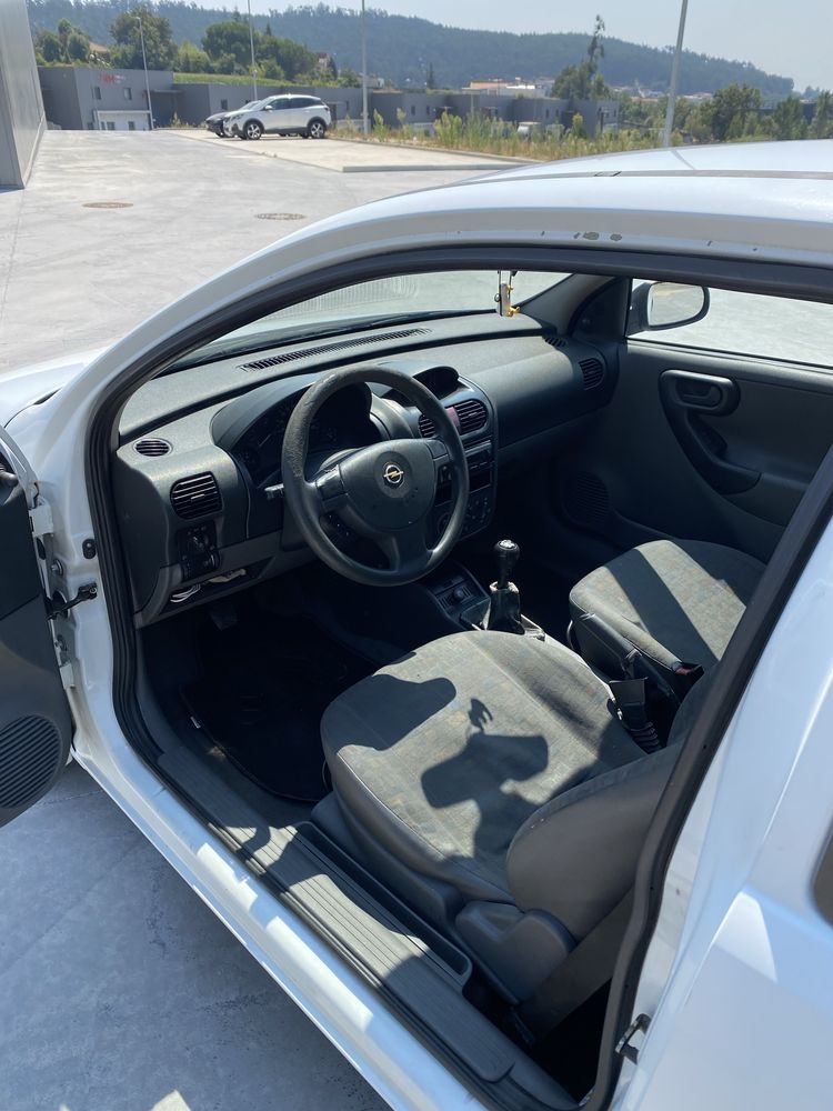 Opel Corsa C 1.7 DI Isuzu