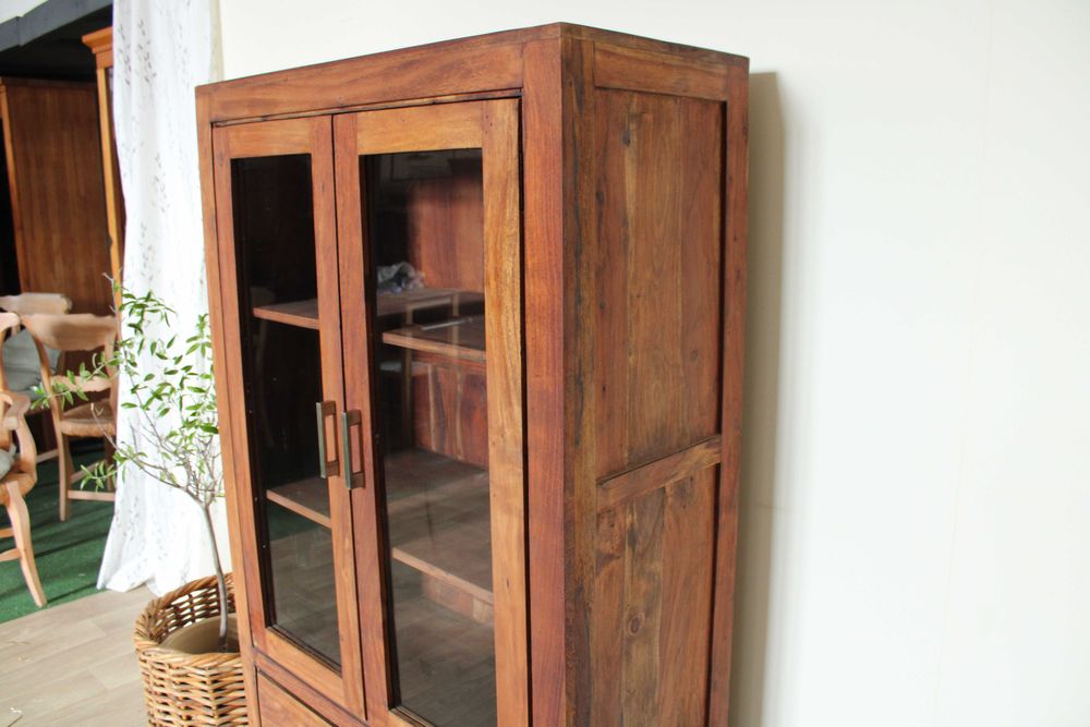 Witryna kolonialna masywna drewniana klasyczna