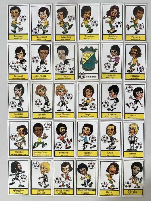 Cromos antigos de jogadores de futebol em caricatura