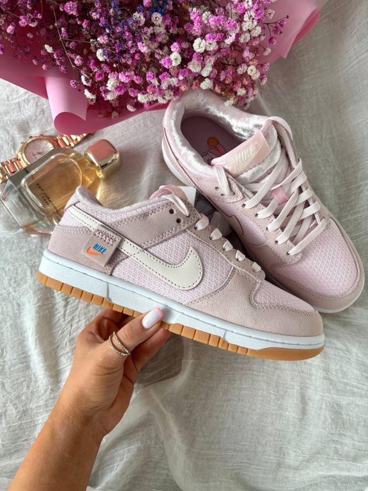 Жіночі кросівки Nike Dunk Low Teddy Bear Pink + додаткові шнурки найк