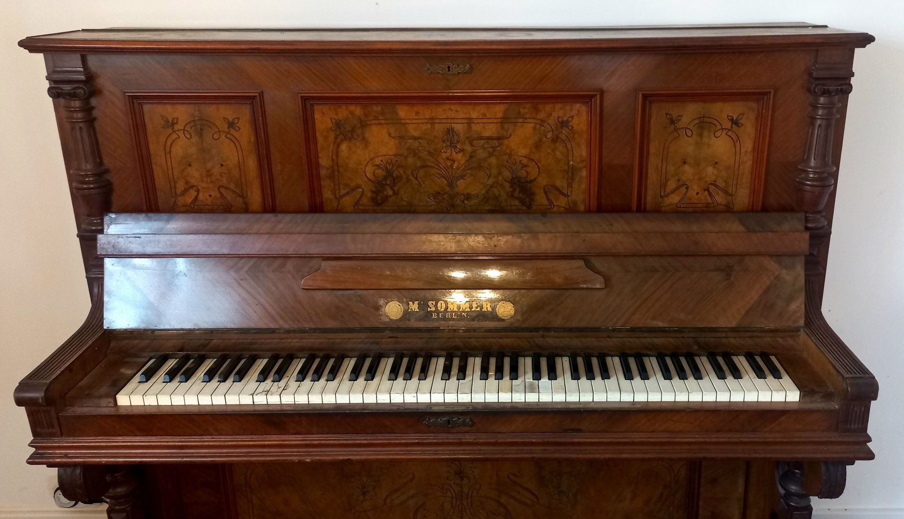 Stare, niemieckie pianino