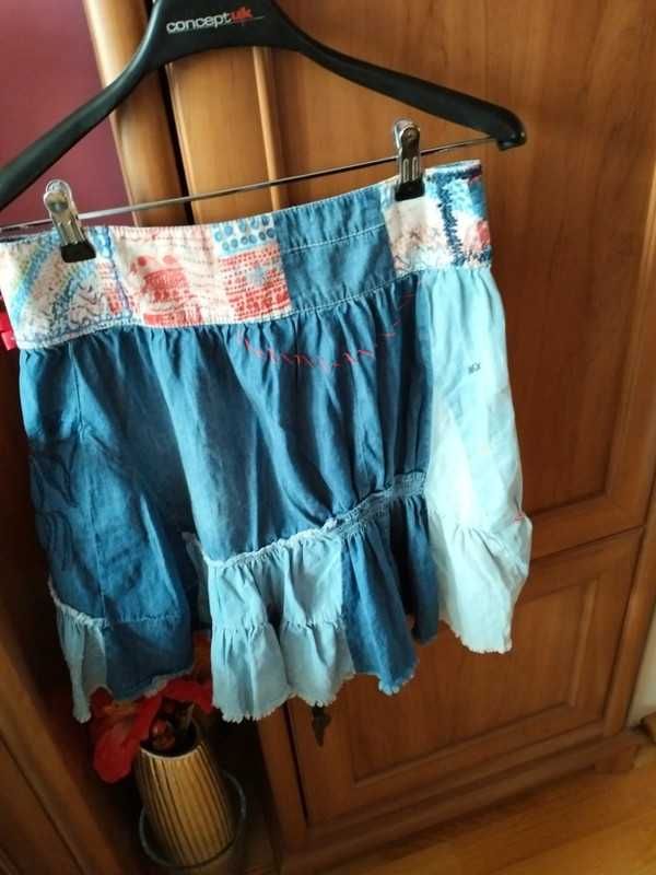 Spódnica jeansowa roz.36 marki Desigual.
