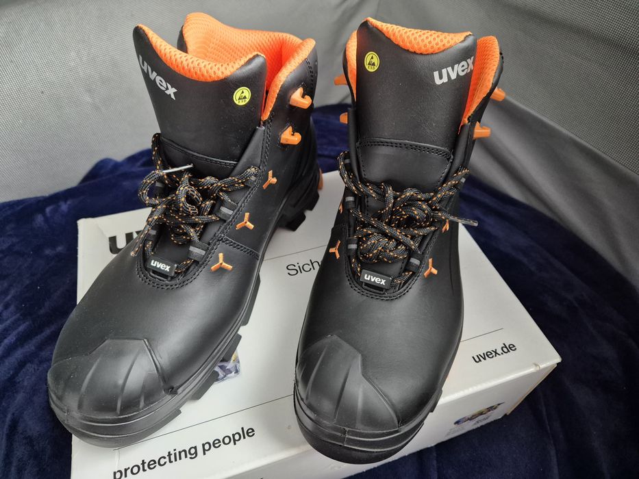 Buty robocze, Safety footwear