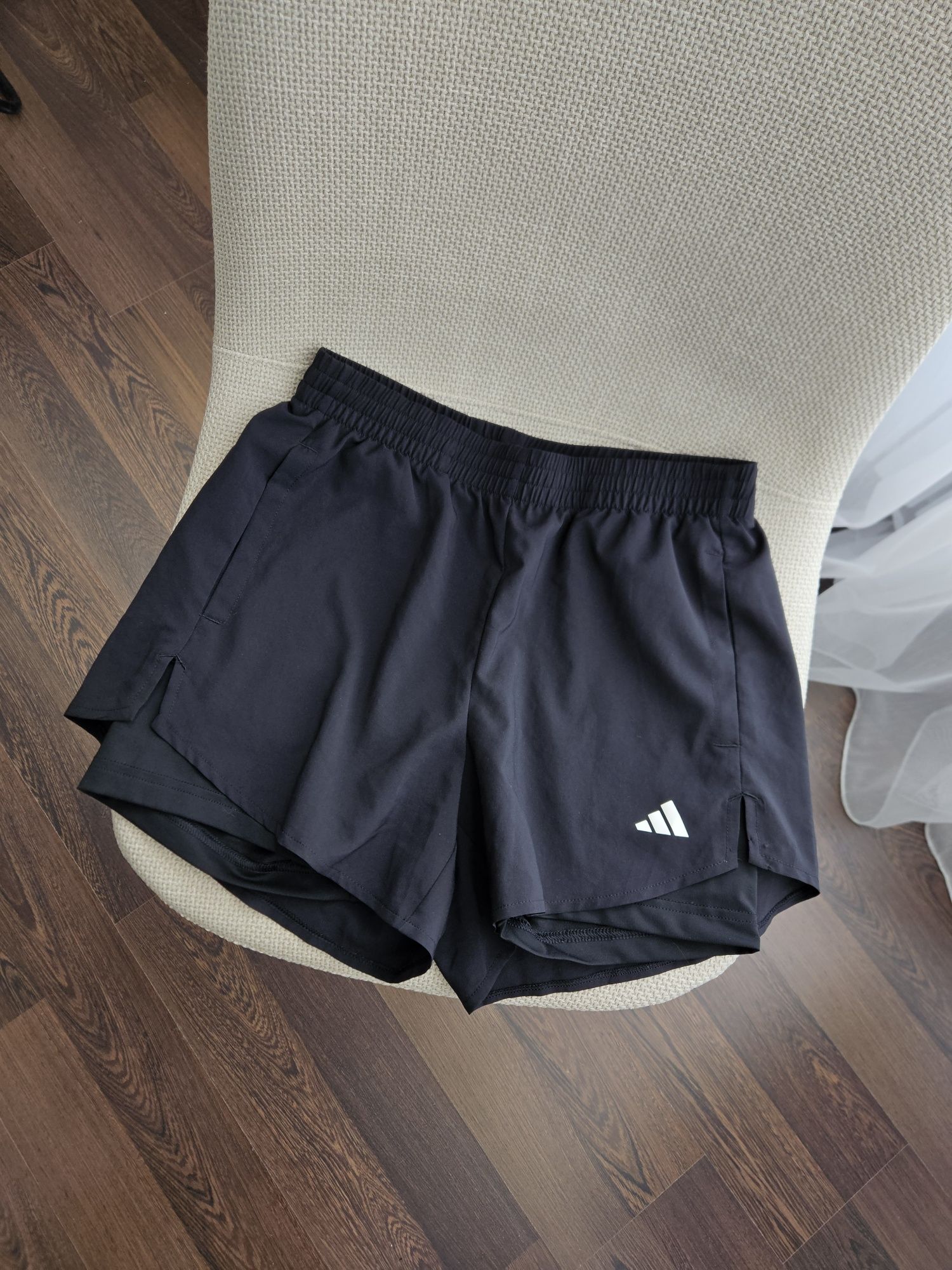 Жіночі спортивні шорти Adidas Aeroready Minimal 2In1 Shorts