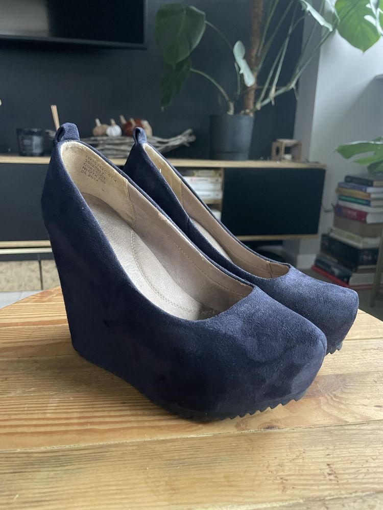 Eleganckie koturny 36 granatowe buty damskie wysokie wygodne botki
