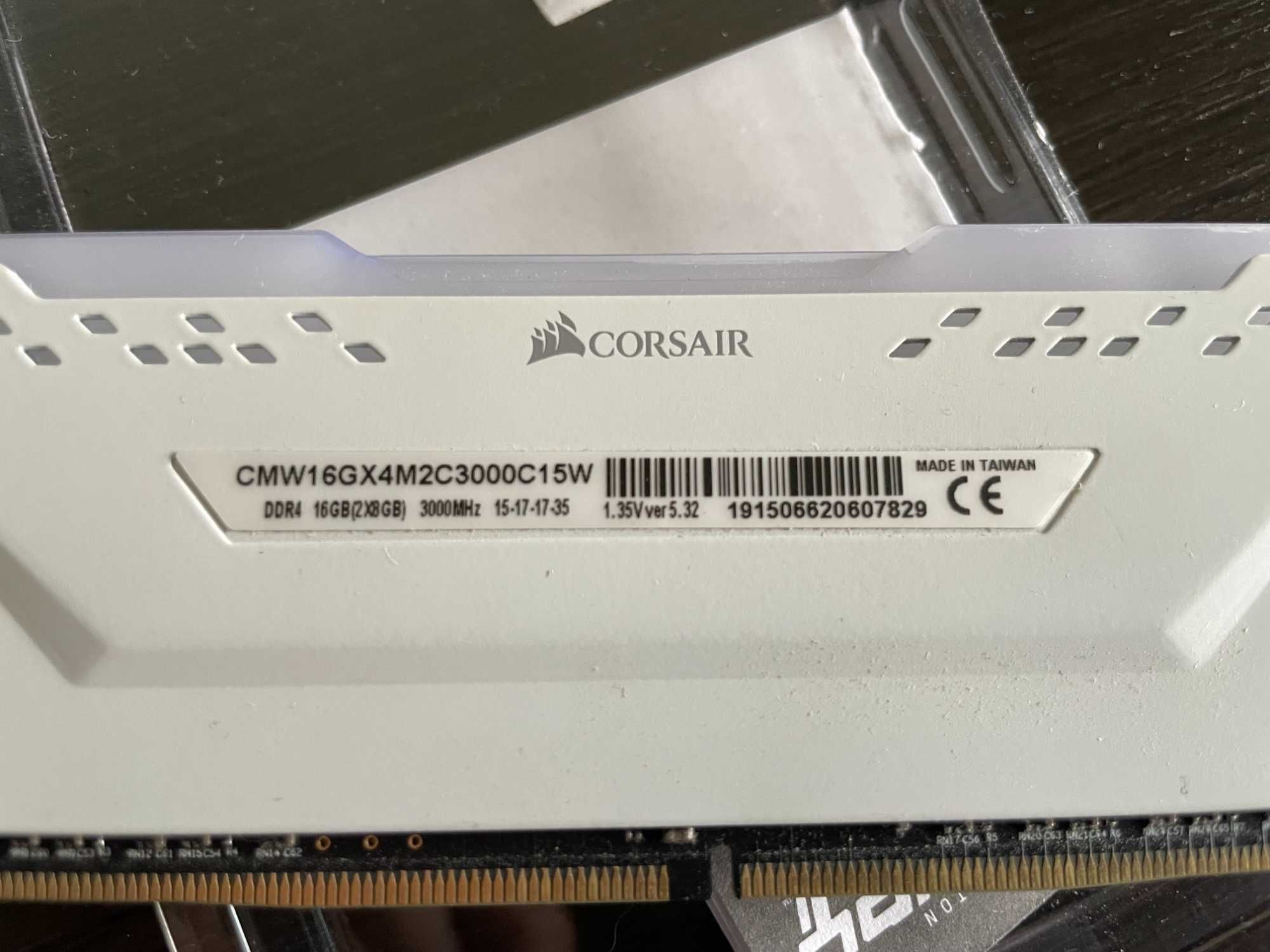 Pamięć Ram Corsair Vengeance  RGB PRO 8GB