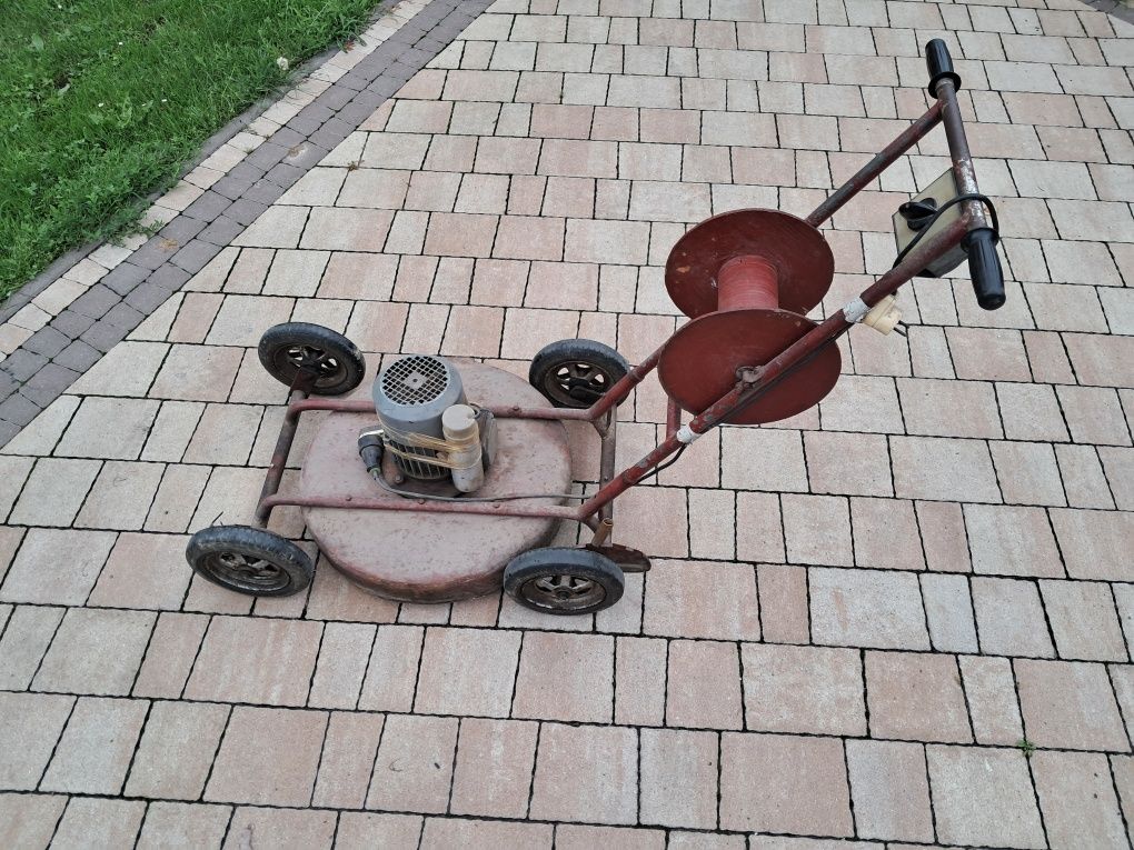 Sprzedam kosiarkę do trawy