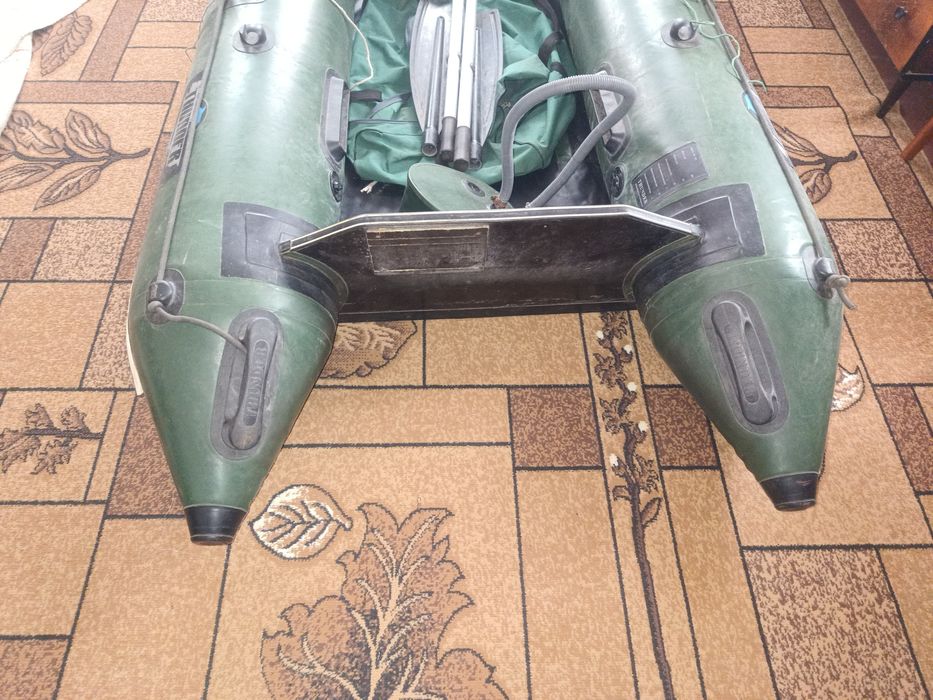 Продам лотку с мотором терміново