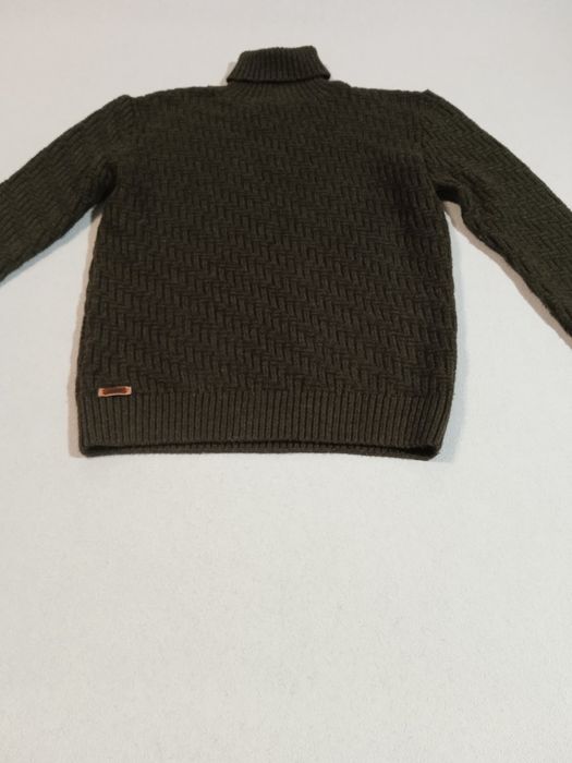 Свитер     осень