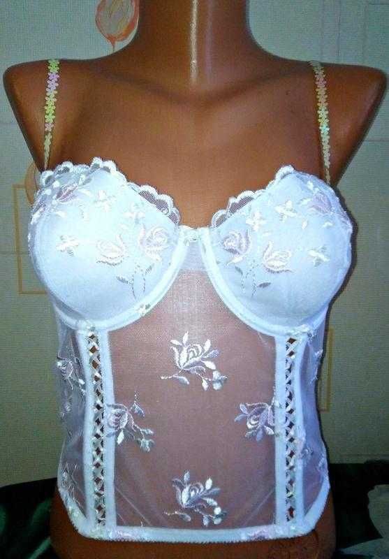 Шикарный корсет, бюстгальтер фирмы lingerie by c&a p. 80 c