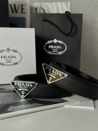 Ремінь Prada, сумка Prada