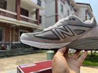 New Balance MADE IN USA 990 V4 Grey