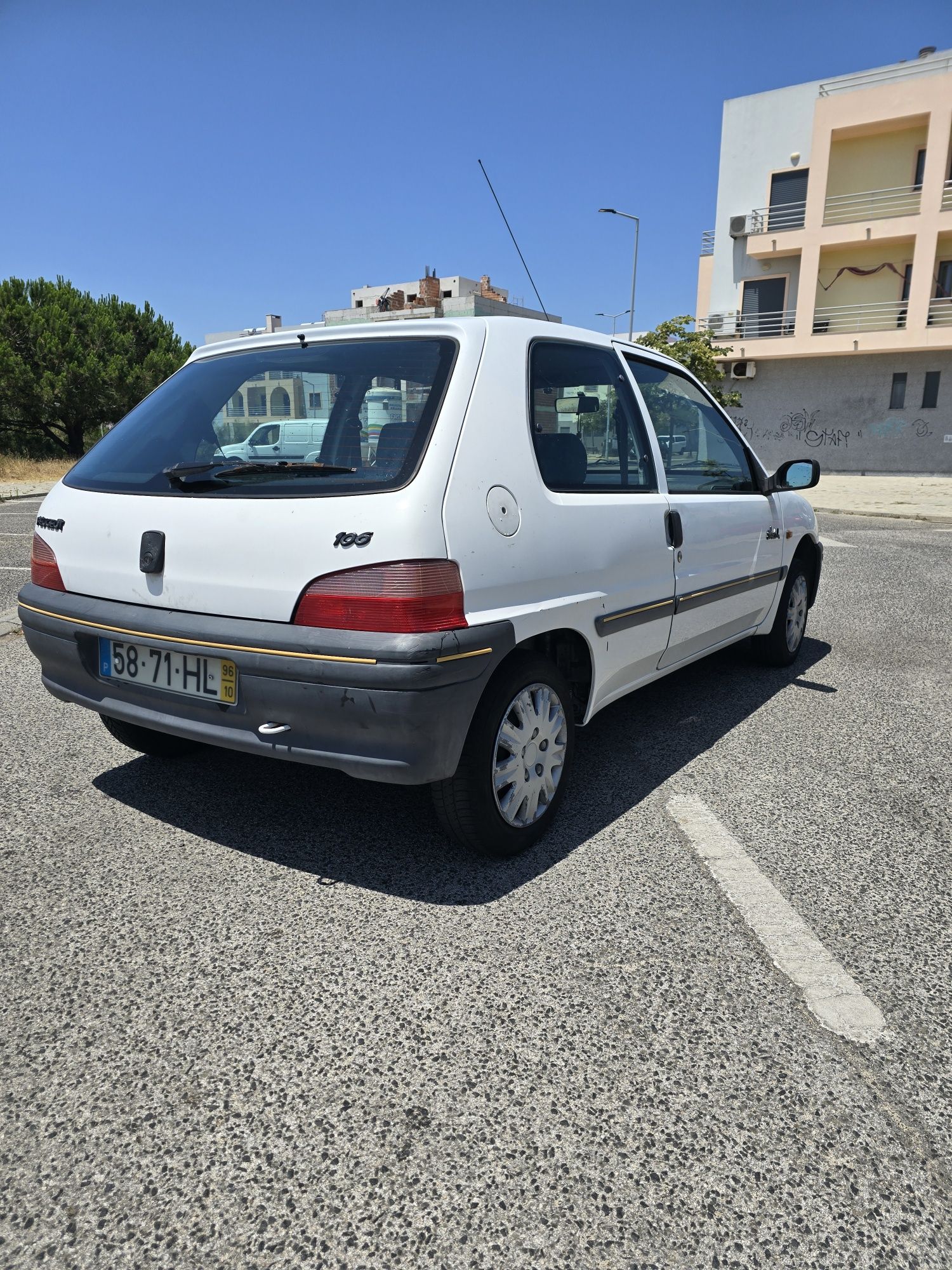 Pegeout 106 gasolina