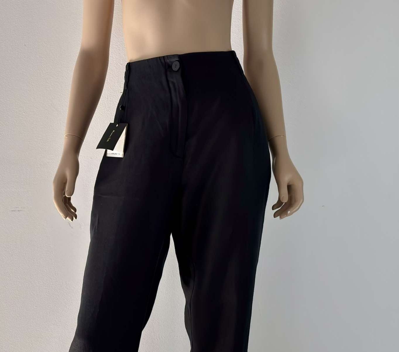 Massimo Dutti nowe spodnie damskie L
Rozmiar L 
Kolor:czarny 
Stan:now