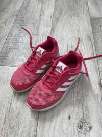 Кросівки для дівчинки adidas altarun lace up розмір 33